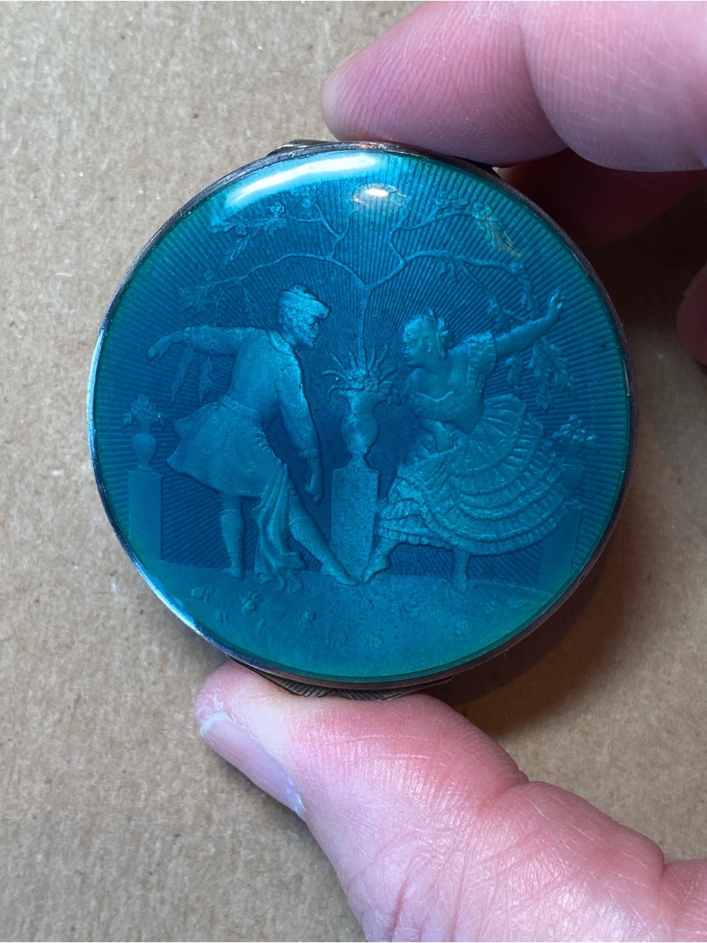 Vintage enamel green compact pull trinket box